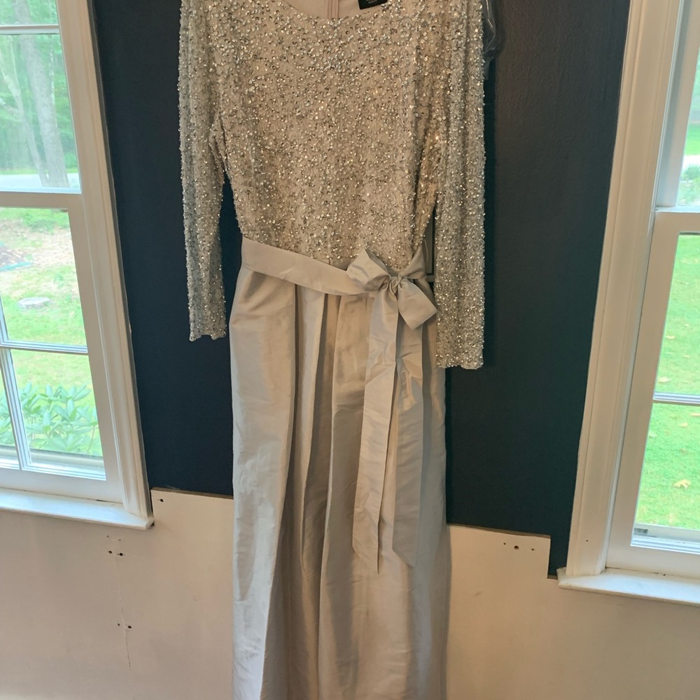 BRAND NEW Dillards formal gown